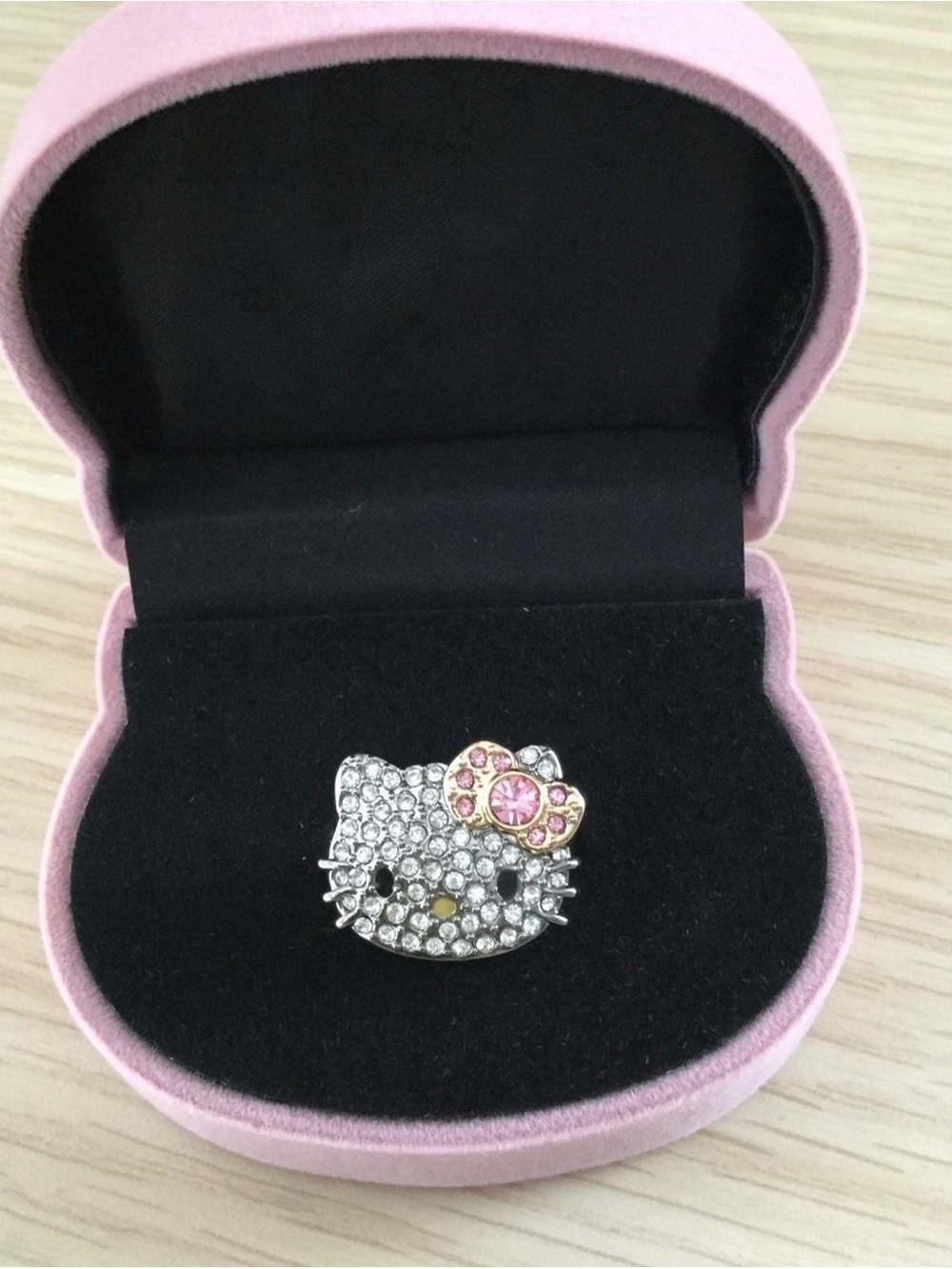 Sanrio 2011 Hello Kitty Rhinestone Ring Size 7
